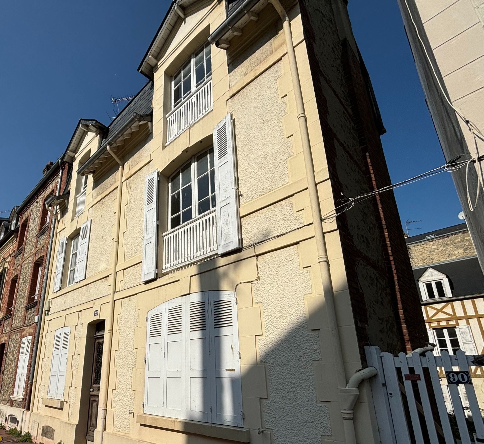 house 17 Rooms for sale on DEAUVILLE (14800)